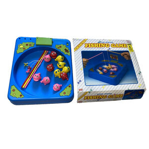 Vintage 1989 Battery Operated Fishing Game Working Condition 11 fish 3 poles